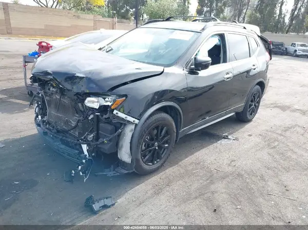 5N1AT2MT9JC737821 2018 NISSAN ROGUE - Image 2