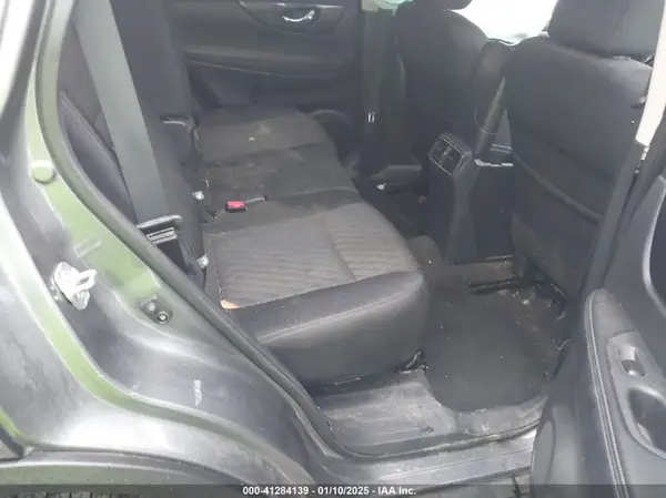 5N1AT2MT9JC740976 2018 NISSAN ROGUE - Image 8