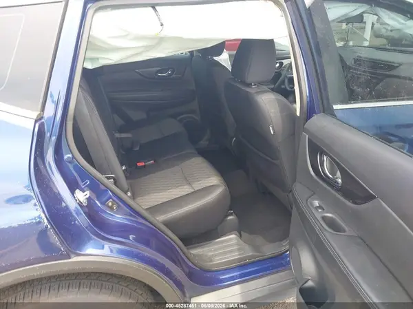 5N1AT2MT9JC745837 2018 NISSAN ROGUE - Image 8