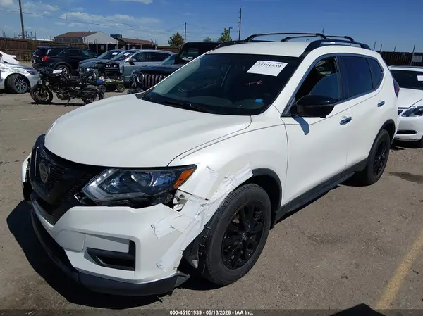5N1AT2MT9JC750200 2018 NISSAN ROGUE - Image 2
