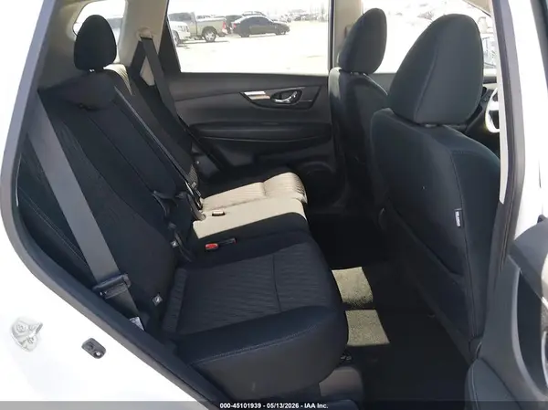 5N1AT2MT9JC750200 2018 NISSAN ROGUE - Image 8