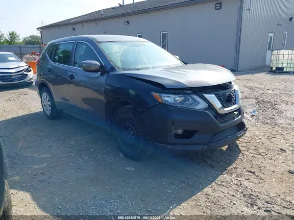 5N1AT2MT9JC754361 2018 NISSAN ROGUE - Image 1