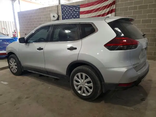 5N1AT2MT9JC756403 2018 NISSAN ROGUE - Image 2