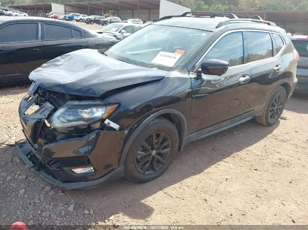 5N1AT2MT9JC761505 2018 NISSAN ROGUE - Image 2