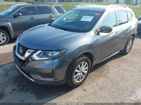 5N1AT2MT9JC762718 2018 NISSAN ROGUE - Image 2
