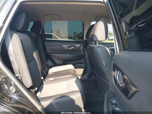 5N1AT2MT9JC770236 2018 NISSAN ROGUE - Image 8