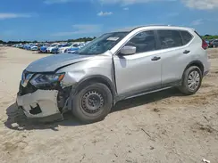 5N1AT2MT9JC772052 2018 NISSAN ROGUE