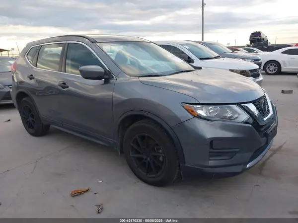 5N1AT2MT9JC775176 2018 NISSAN ROGUE - Image 1