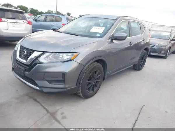 5N1AT2MT9JC775176 2018 NISSAN ROGUE - Image 2