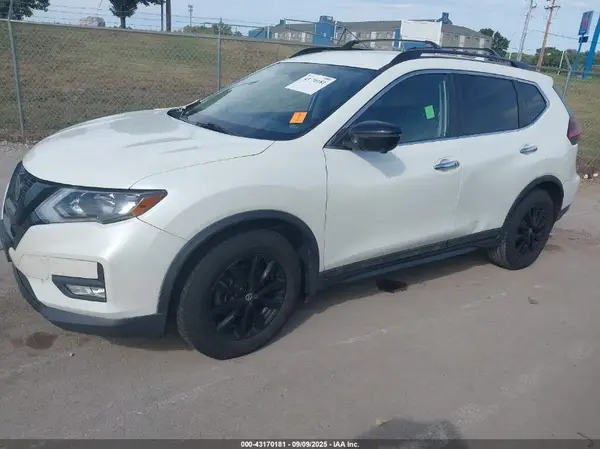 5N1AT2MT9JC780023 2018 NISSAN ROGUE - Image 2