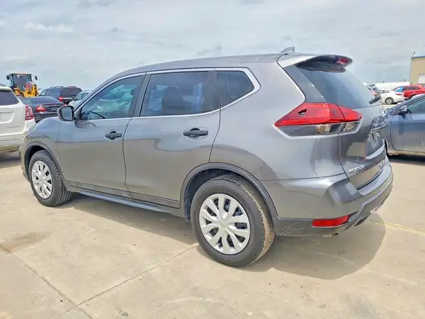 5N1AT2MT9JC780944 2018 NISSAN ROGUE - Image 2