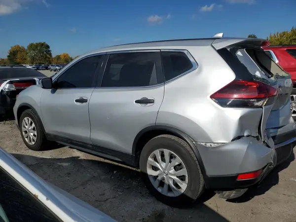 5N1AT2MT9JC786131 2018 NISSAN ROGUE - Image 2