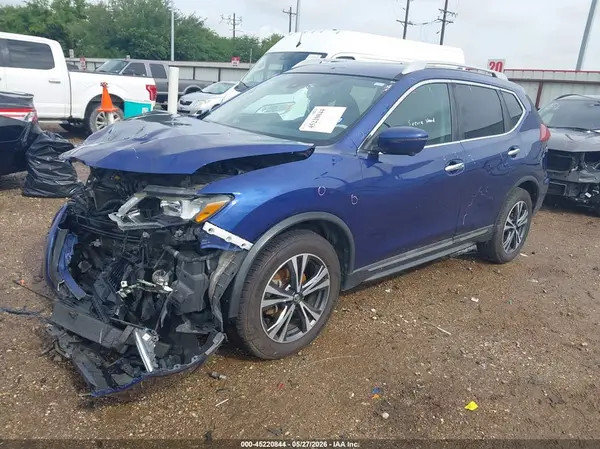 5N1AT2MT9JC787442 2018 NISSAN ROGUE - Image 2