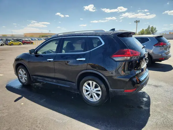 5N1AT2MT9JC788381 2018 NISSAN ROGUE - Image 2