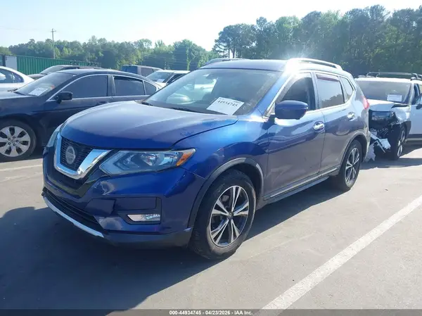 5N1AT2MT9JC799803 2018 NISSAN ROGUE - Image 2