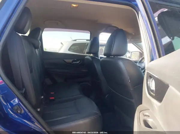 5N1AT2MT9JC799803 2018 NISSAN ROGUE - Image 8