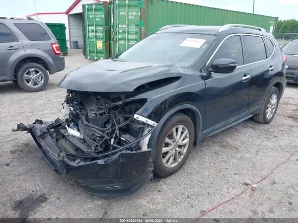 5N1AT2MT9JC802070 2018 NISSAN ROGUE - Image 2