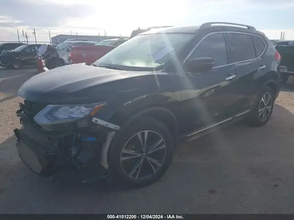 5N1AT2MT9JC803221 2018 NISSAN ROGUE - Image 2