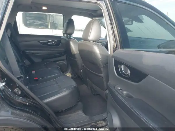 5N1AT2MT9JC803221 2018 NISSAN ROGUE - Image 8