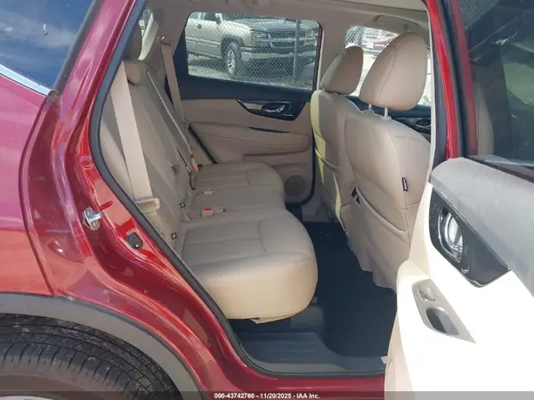 5N1AT2MT9JC808743 2018 NISSAN ROGUE - Image 8