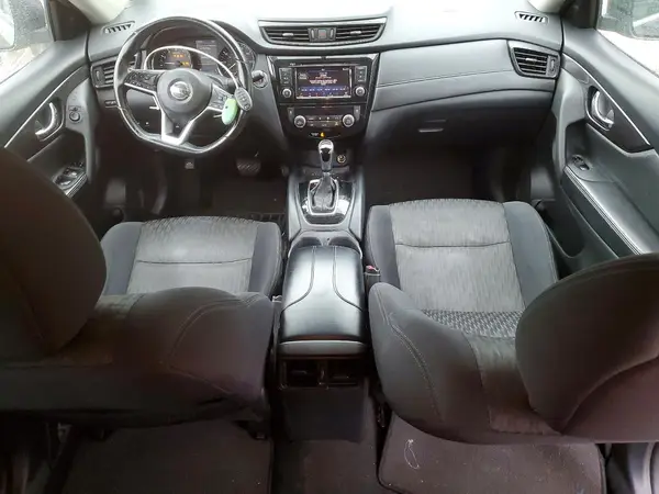 5N1AT2MT9JC810671 2018 NISSAN ROGUE - Image 8