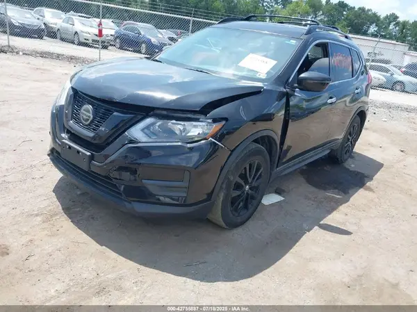 5N1AT2MT9JC811058 2018 NISSAN ROGUE - Image 2