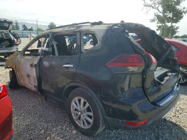 5N1AT2MT9JC813148 2018 NISSAN ROGUE - Image 2