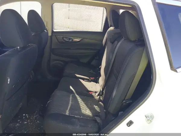5N1AT2MT9JC815806 2018 NISSAN ROGUE - Image 8