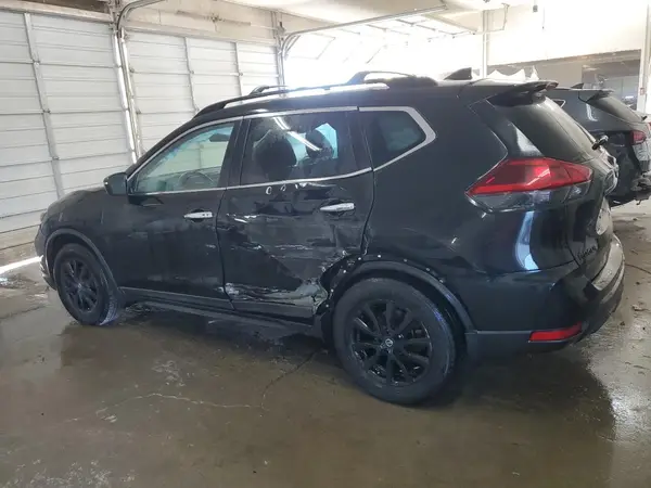 5N1AT2MT9JC817863 2018 NISSAN ROGUE - Image 2
