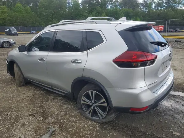 5N1AT2MT9JC834923 2018 NISSAN ROGUE - Image 2