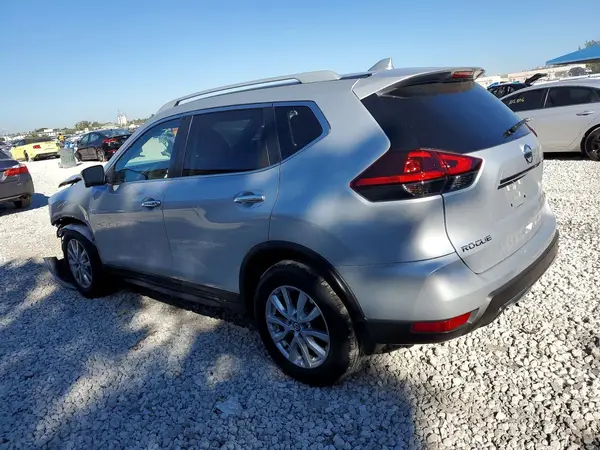 5N1AT2MT9JC851852 2018 NISSAN ROGUE - Image 2