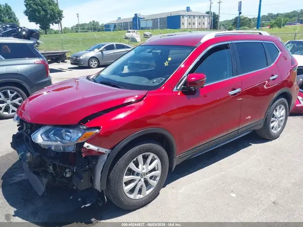 5N1AT2MT9JC852810 2018 NISSAN ROGUE - Image 2