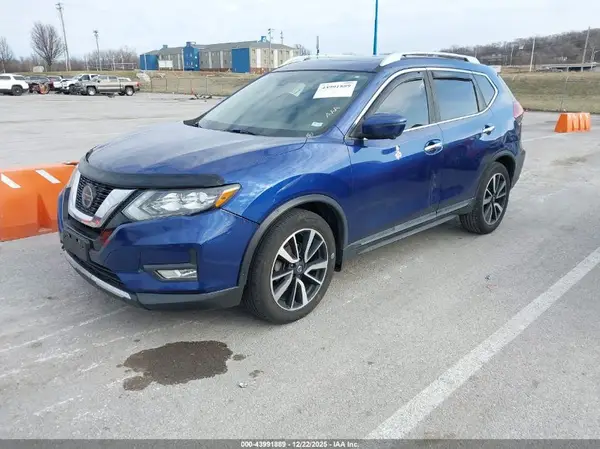 5N1AT2MT9KC704190 2019 NISSAN ROGUE - Image 2
