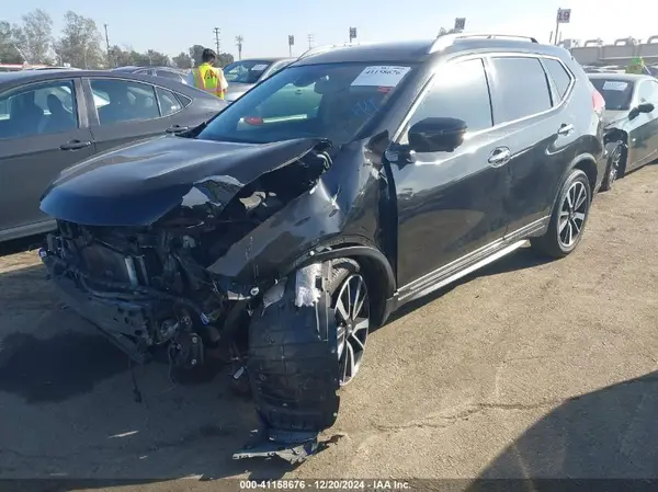 5N1AT2MT9KC707090 2019 NISSAN ROGUE - Image 2