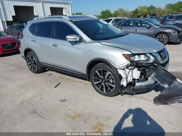 5N1AT2MT9KC712922 2019 NISSAN ROGUE - Image 1