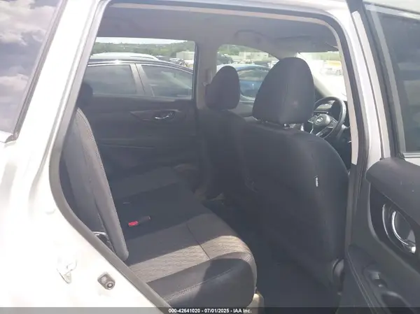 5N1AT2MT9KC723418 2019 NISSAN ROGUE - Image 8