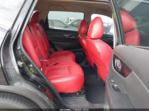 5N1AT2MT9KC745063 2019 NISSAN ROGUE - Image 8