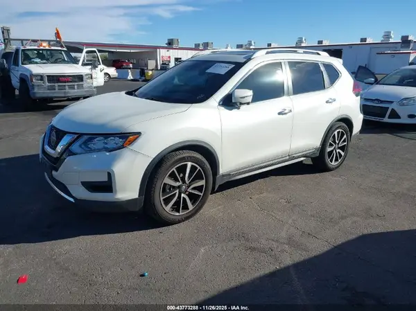 5N1AT2MT9KC757004 2019 NISSAN ROGUE - Image 2