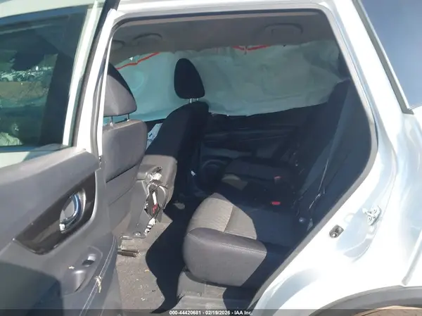 5N1AT2MT9KC758699 2019 NISSAN ROGUE - Image 8
