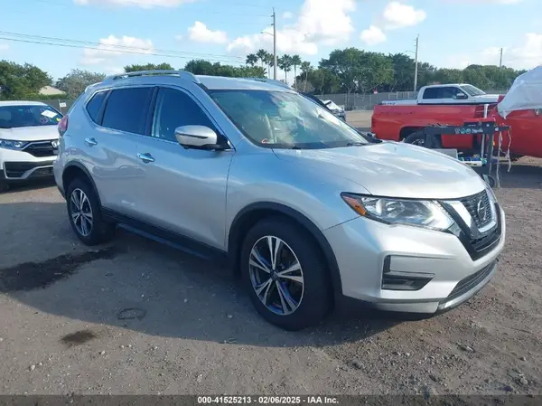 5N1AT2MT9KC789466 2019 NISSAN ROGUE - Image 1