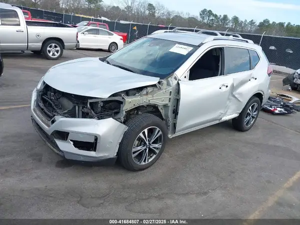 5N1AT2MT9KC792304 2019 NISSAN ROGUE - Image 2