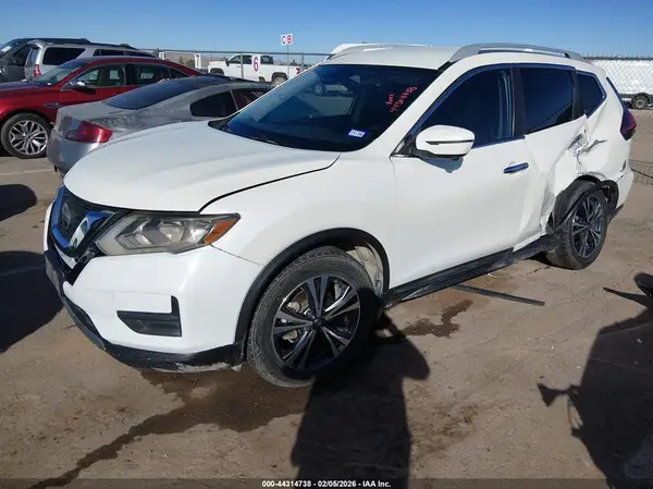 5N1AT2MT9KC798135 2019 NISSAN ROGUE - Image 2