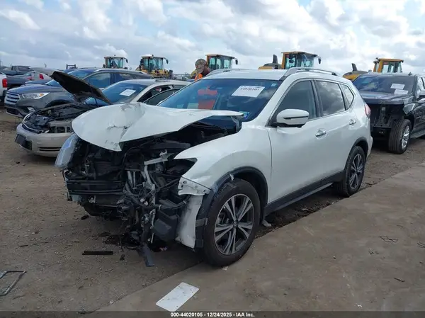 5N1AT2MT9KC800448 2019 NISSAN ROGUE - Image 2