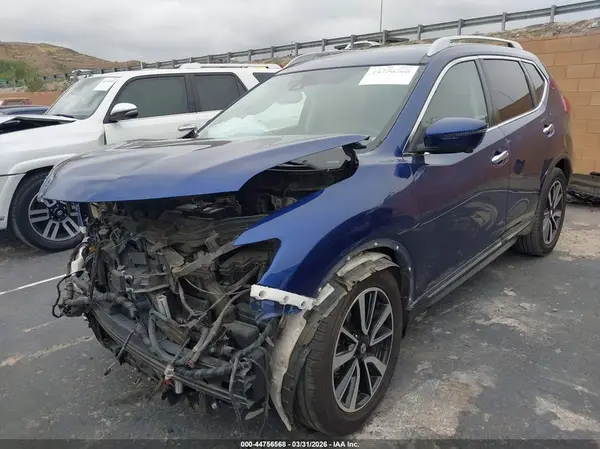 5N1AT2MT9KC825950 2019 NISSAN ROGUE - Image 2