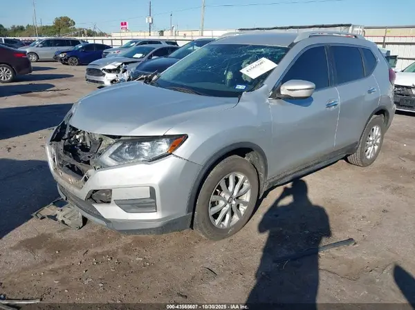 5N1AT2MT9KC827715 2019 NISSAN ROGUE - Image 2