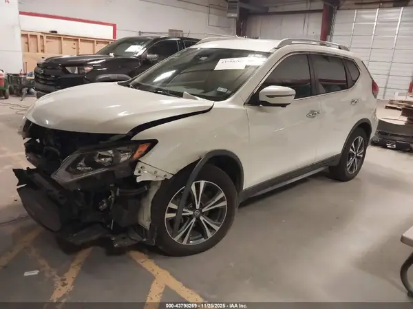 5N1AT2MT9KC830890 2019 NISSAN ROGUE - Image 2