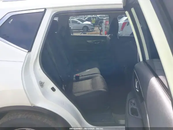 5N1AT2MT9KC832526 2019 NISSAN ROGUE - Image 8