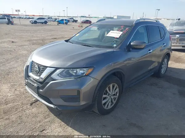 5N1AT2MT9KC835801 2019 NISSAN ROGUE - Image 2