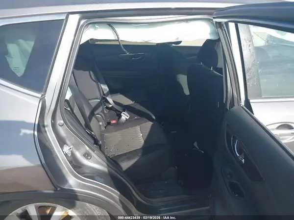 5N1AT2MT9KC835801 2019 NISSAN ROGUE - Image 8