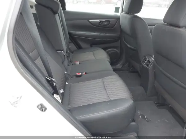 5N1AT2MT9KC841162 2019 NISSAN ROGUE - Image 8